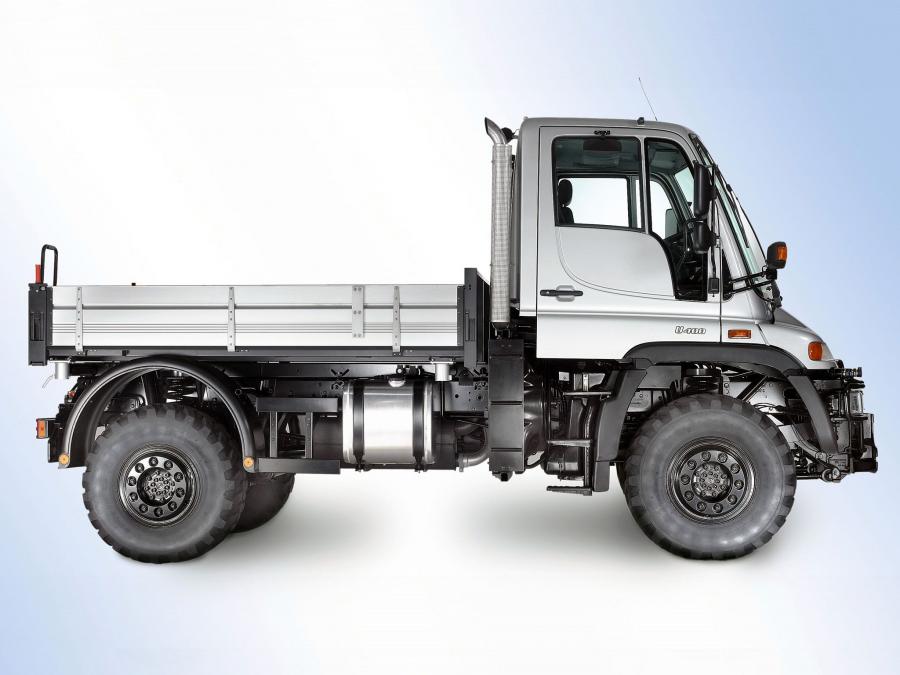  Mercedes-Benz Unimog U400 2000 года  (фото 2 из 19)